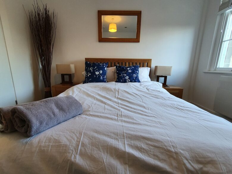 Superb Executive Apartment In Reading