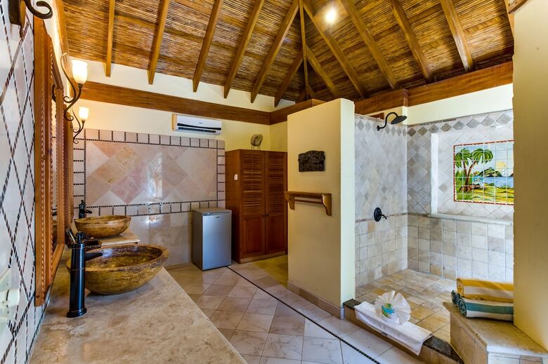 Apartamento Almond Beach Resort At Jaguar Reef