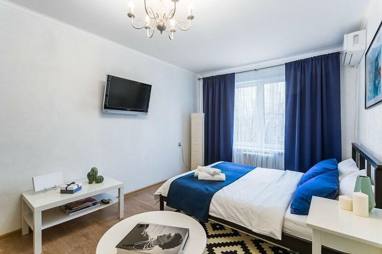 Apartment On Druzhinnikovskaya 11a