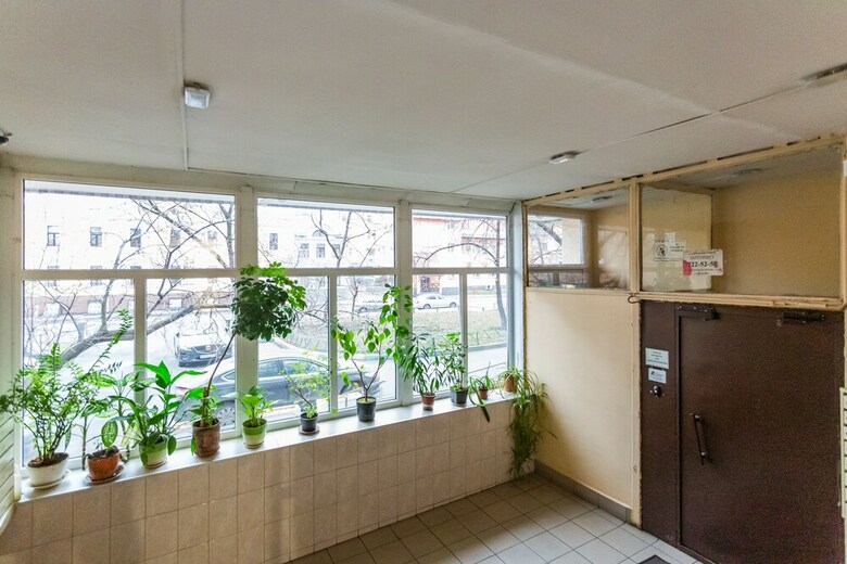 Apartment On Bolshaya Spasskaya 6-1