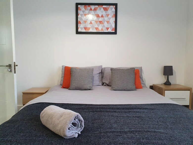 Modern Spacious Executive Apartment