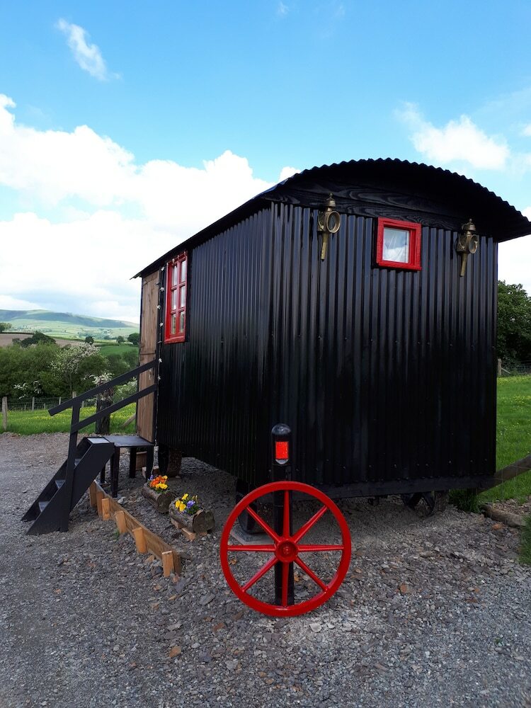 Cabana Meadow Shepherds Hut