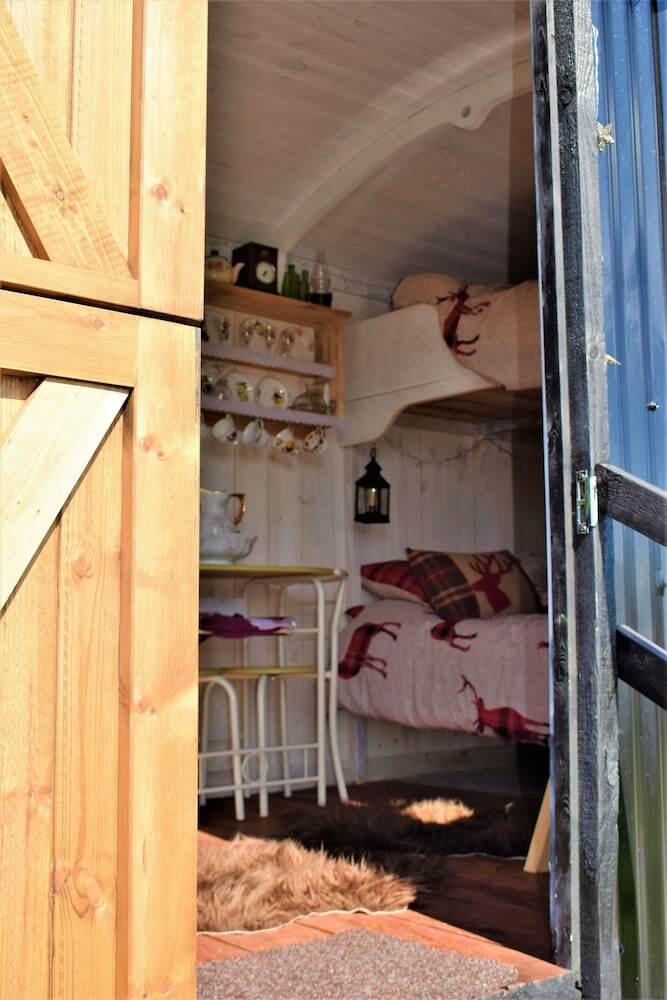 Cabana Meadow Shepherds Hut