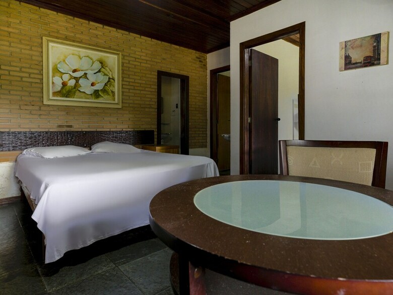 Old West Park Hotel