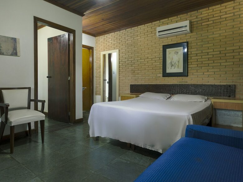 Old West Park Hotel