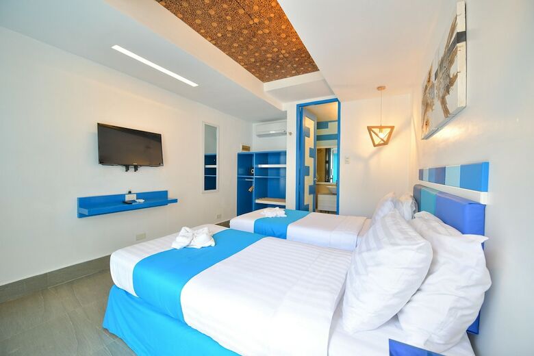 Hotel One Azul