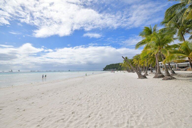 Hotel One Azul