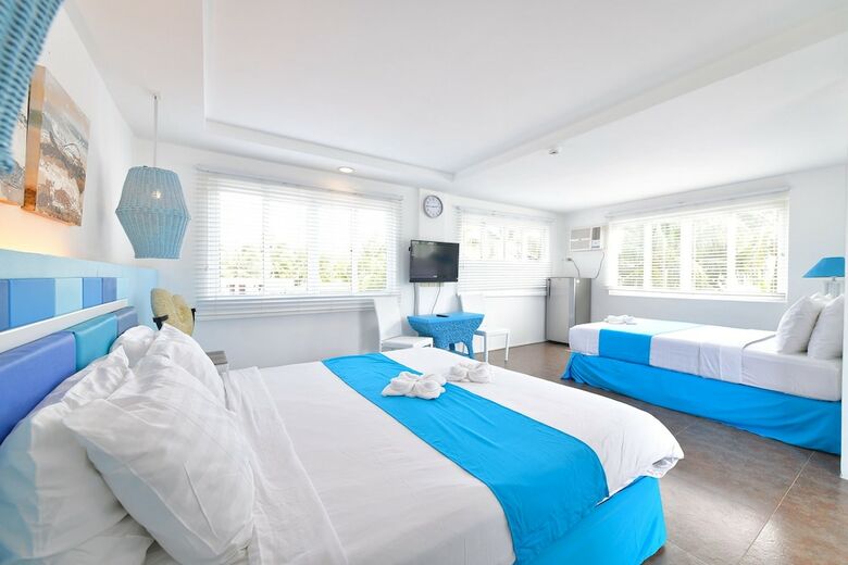 Hotel One Azul