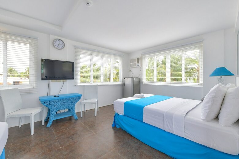Hotel One Azul