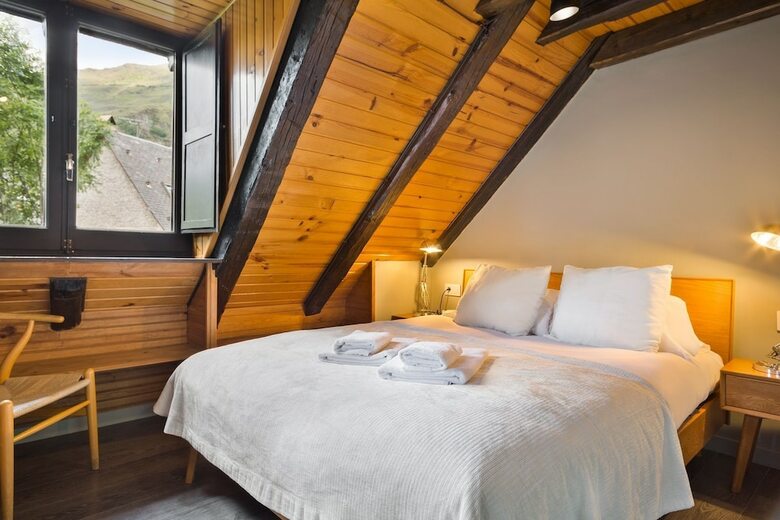 Luderna - Casa Con Terraza Dera Aubeta