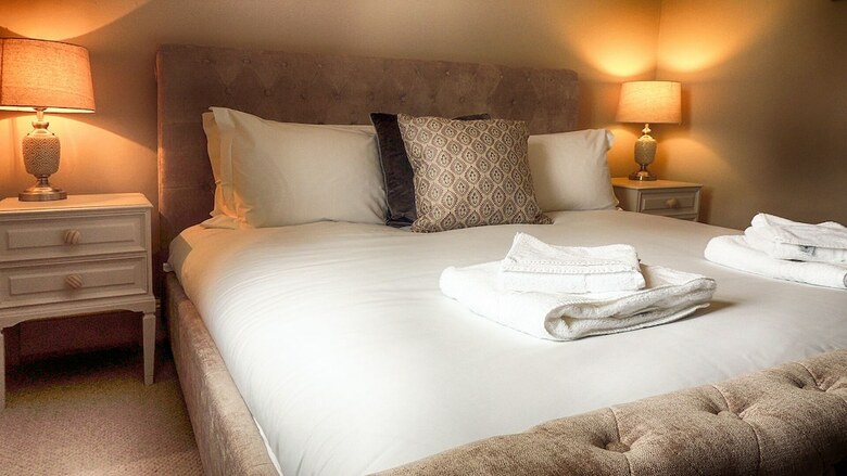 Cotswold Cottage Gems - Ivy Cottage