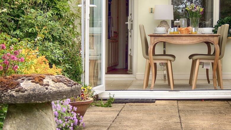 Cotswold Cottage Gems - Ivy Cottage