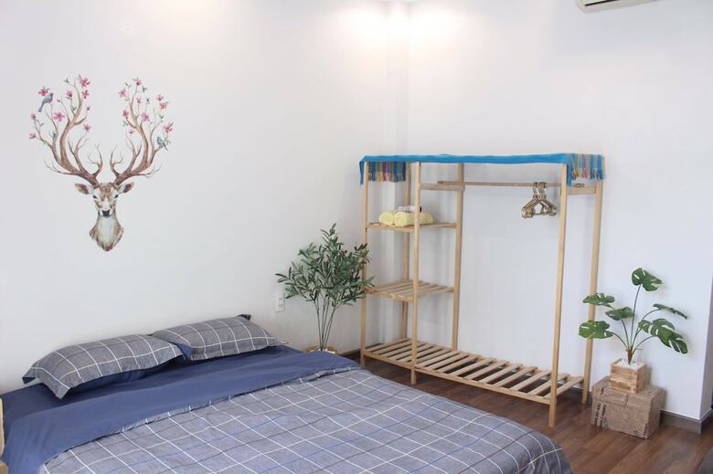 Hotel 1993's House