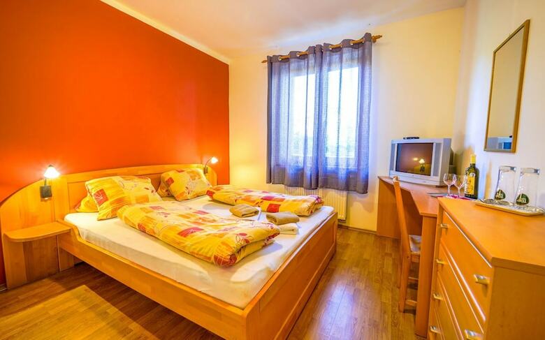 Hotel Euf�ria