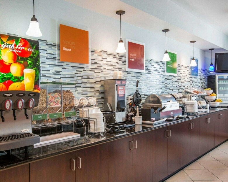 Hotel Comfort Suites