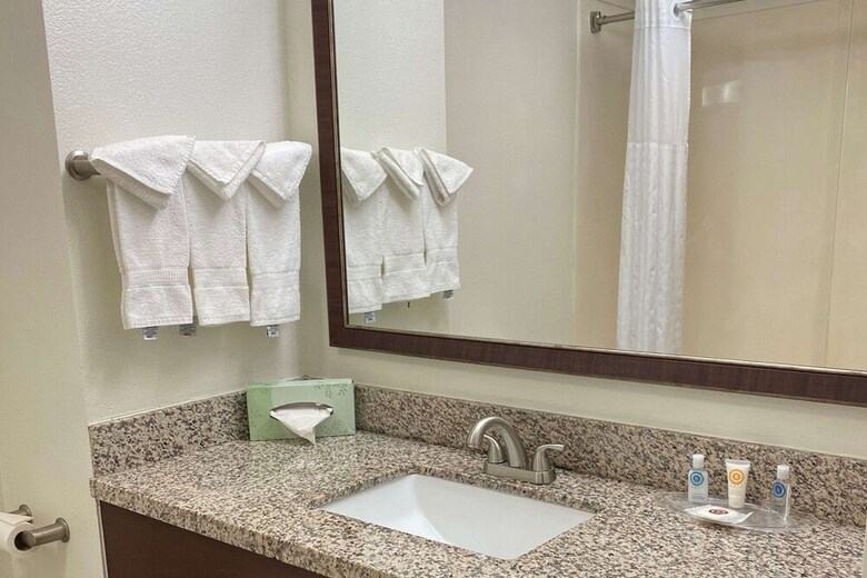 Hotel Comfort Suites