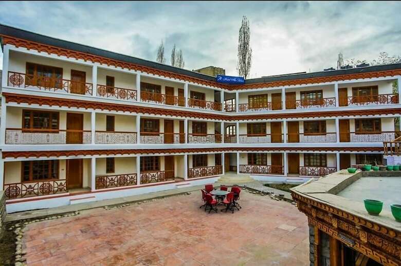 Hotel Abu Palace