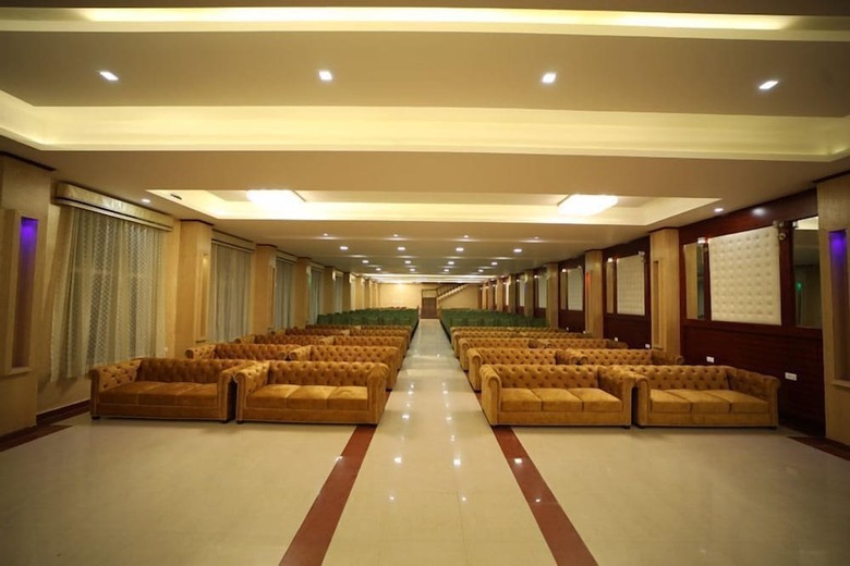Hotel Tehri Club And Resorts
