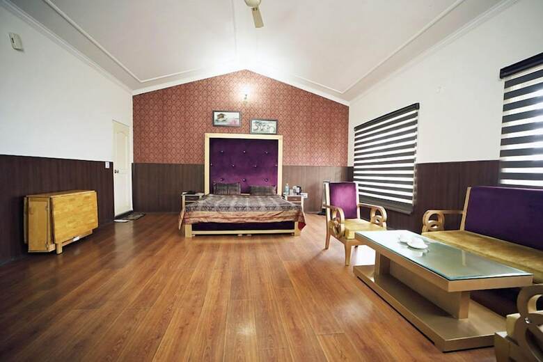 Hotel Tehri Club And Resorts