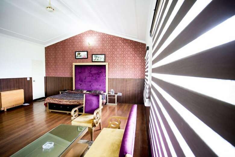 Hotel Tehri Club And Resorts