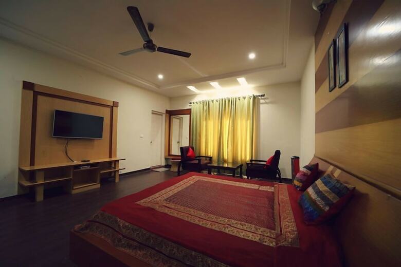 Hotel Tehri Club And Resorts