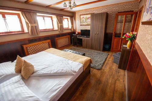 Hostal Hotel Kuria