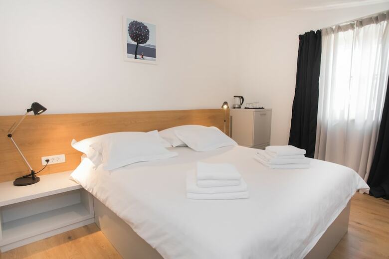 Rooms Kala
