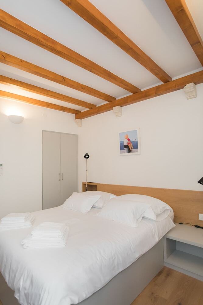 Rooms Kala