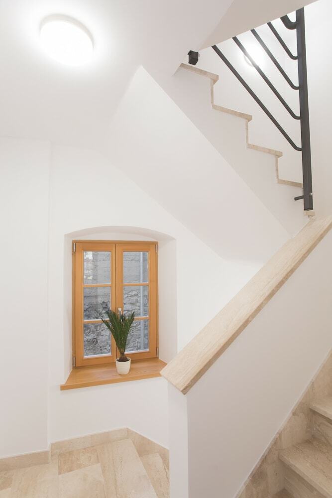 Rooms Kala