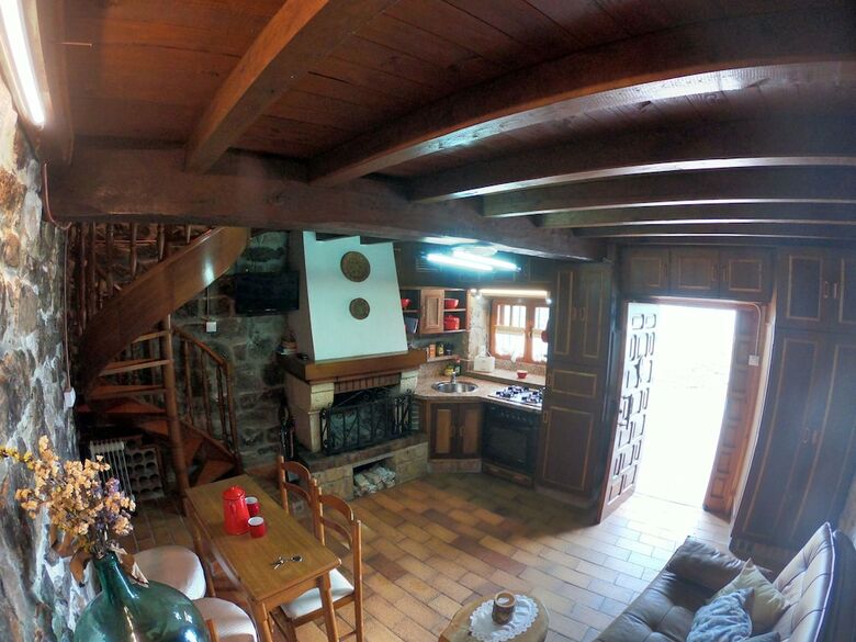 Apartamentos �eros de Seg�encu