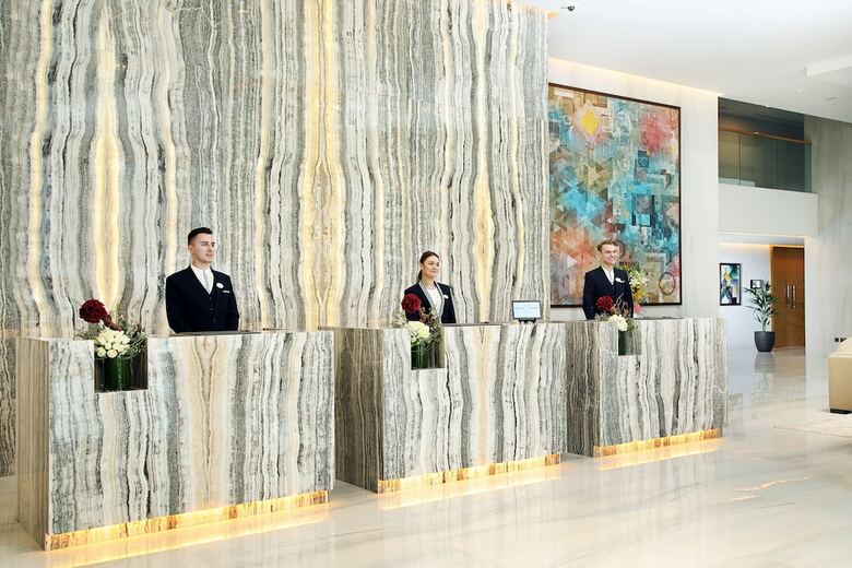 Grand Cosmopolitan Hotel