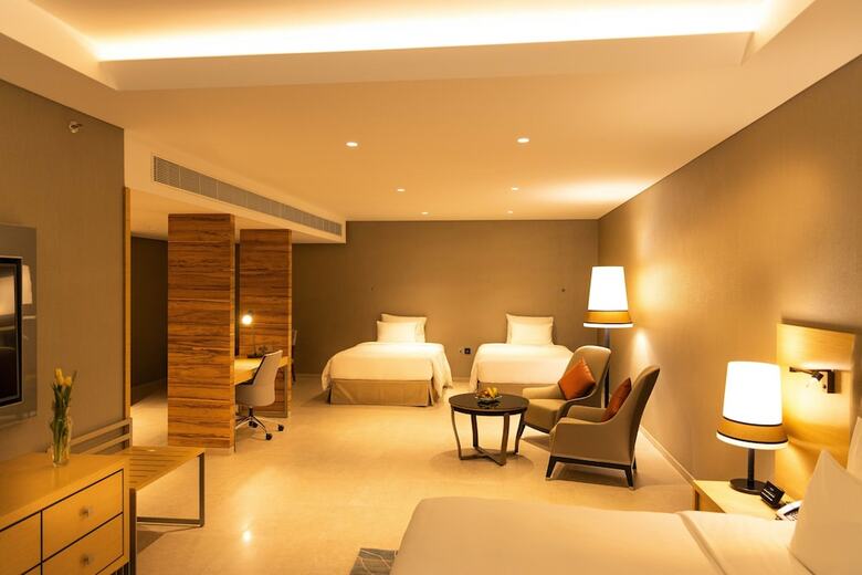 Grand Cosmopolitan Hotel