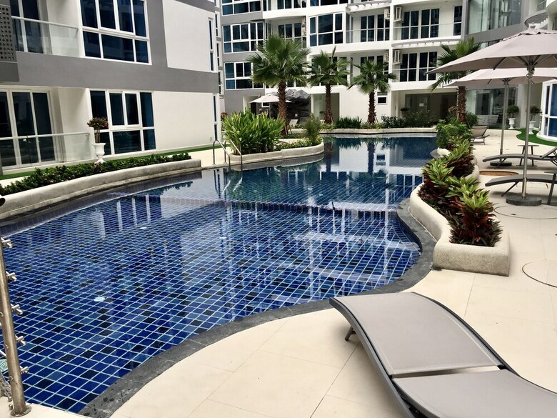 Luxury Apartments In Grand Avenue