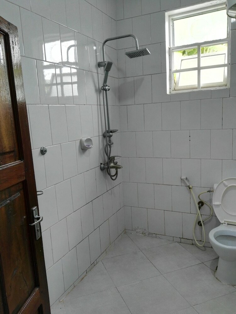 Hostal Sharook Lodge