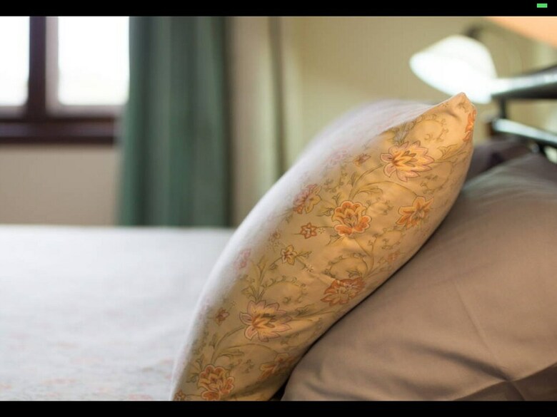 Apartamentos B6 Cafes And Restaurants Close To Uwa