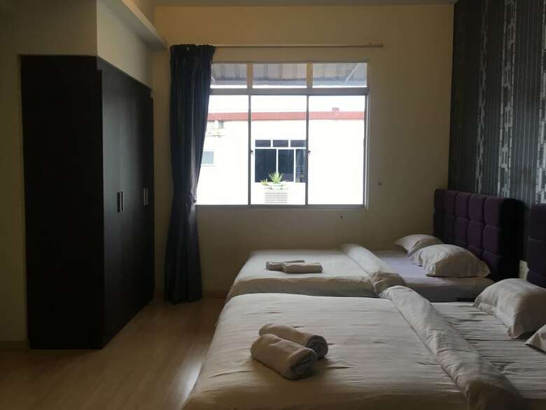 Oyo 89856 Mf Hotel