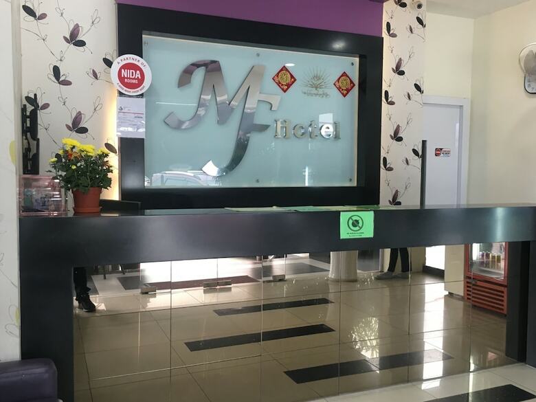 Oyo 89856 Mf Hotel