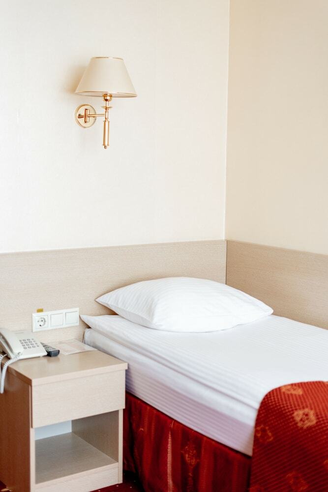 Amaks City Hotel