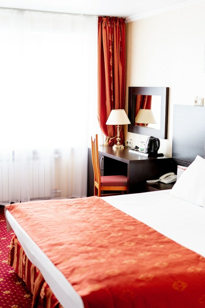 Amaks City Hotel