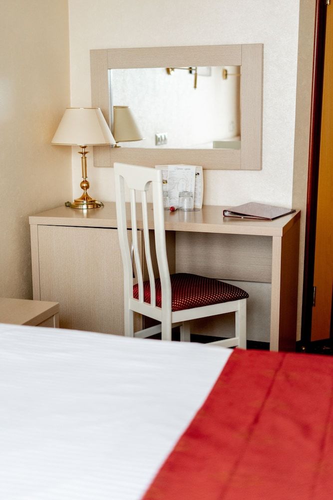Amaks City Hotel