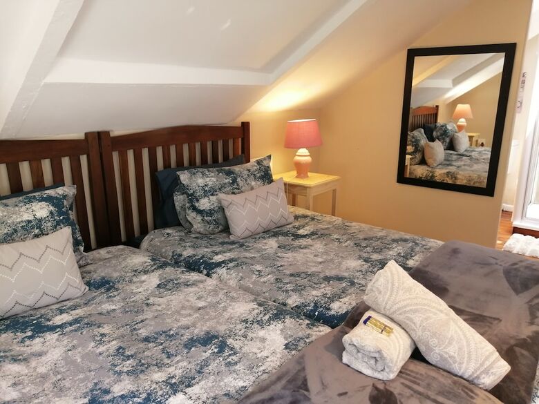 Hotel Fiore Guest Accommodation