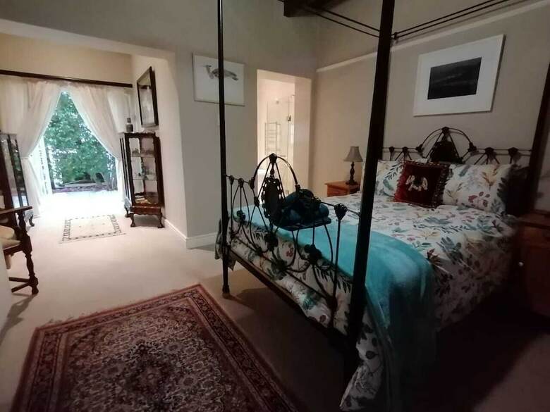 Hotel Fiore Guest Accommodation