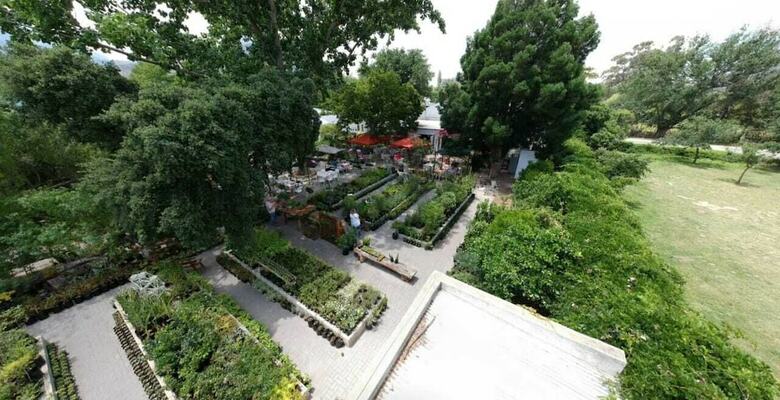 Hotel Fiore Guest Accommodation