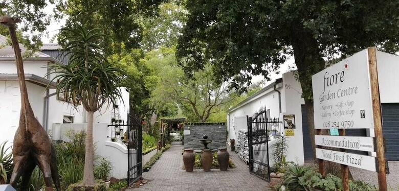 Hotel Fiore Guest Accommodation