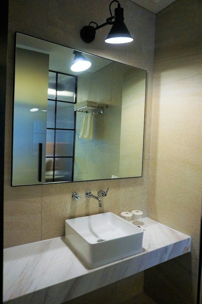 Yeoubi Hotel
