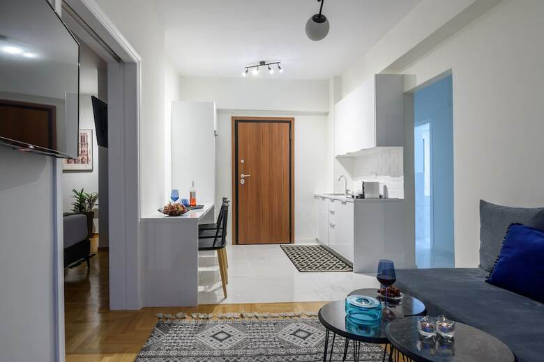 Acropolis Grand Apartment
