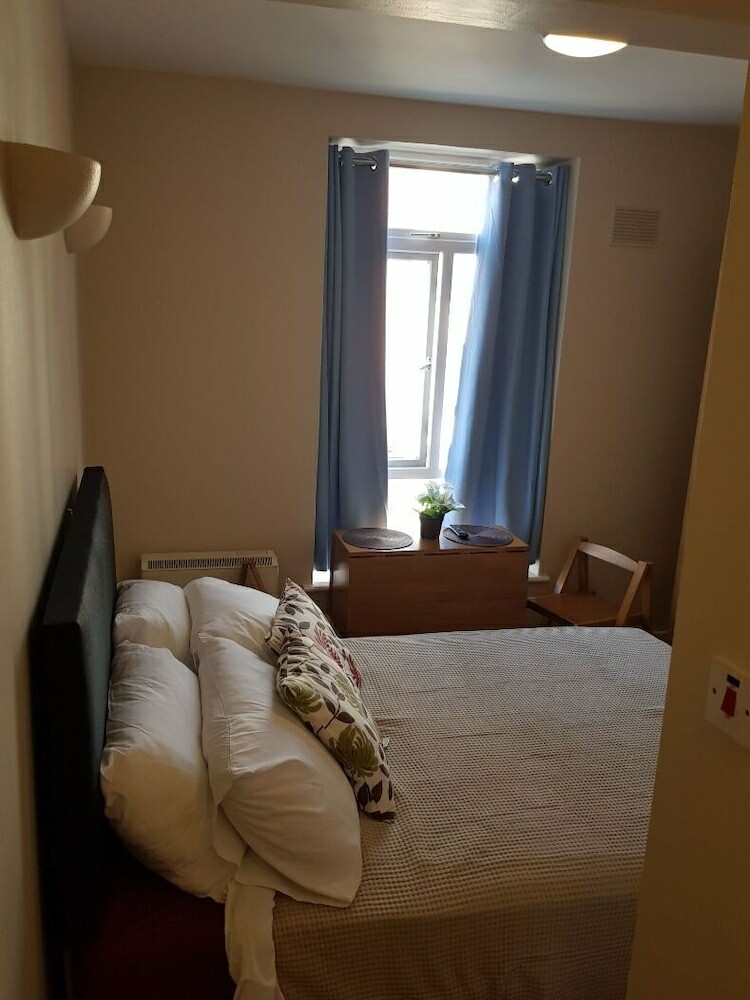 Bed & Breakfast Kgt House