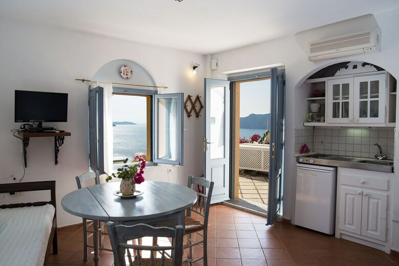 Allure Breeze Suites