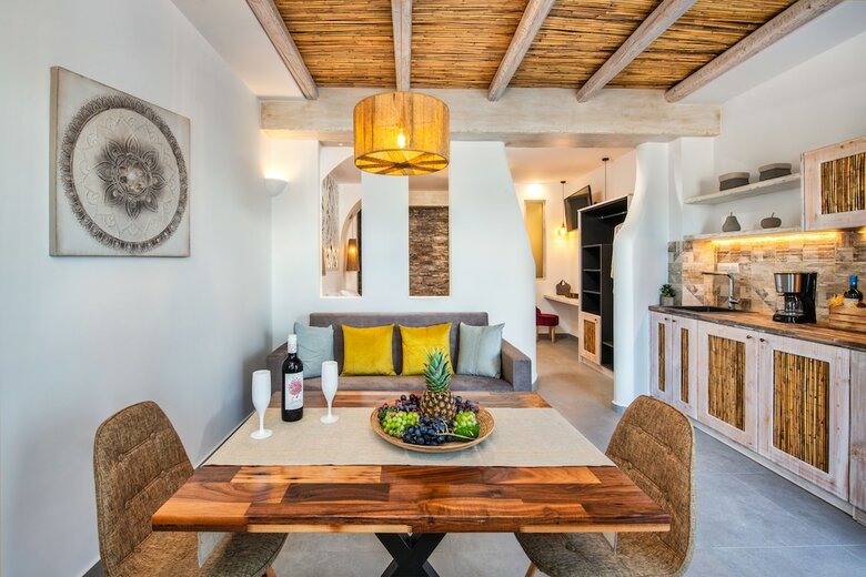 Hotel Abasa Suites
