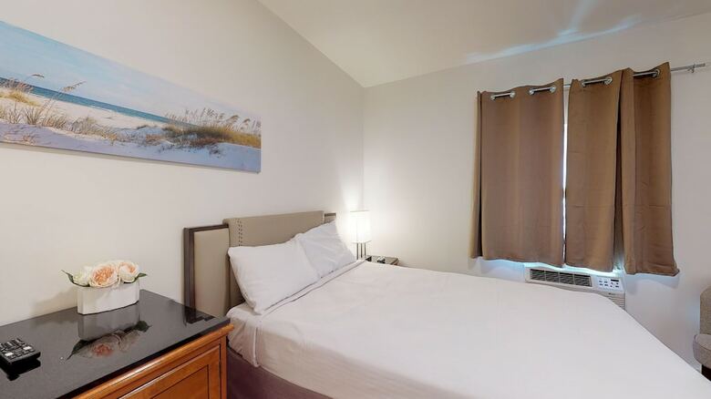 Hostal Anchor Pointe Inn